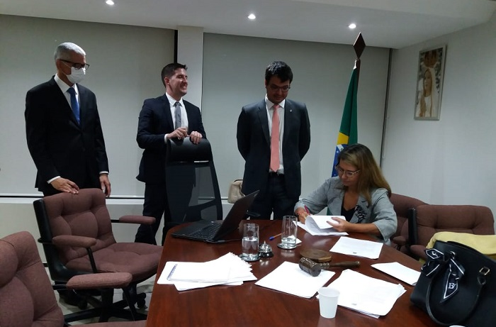 Após ameaça de greve, rodoviários e empresários firmam acordo para  pagamento integral do 13º salário em São Luís, Maranhão