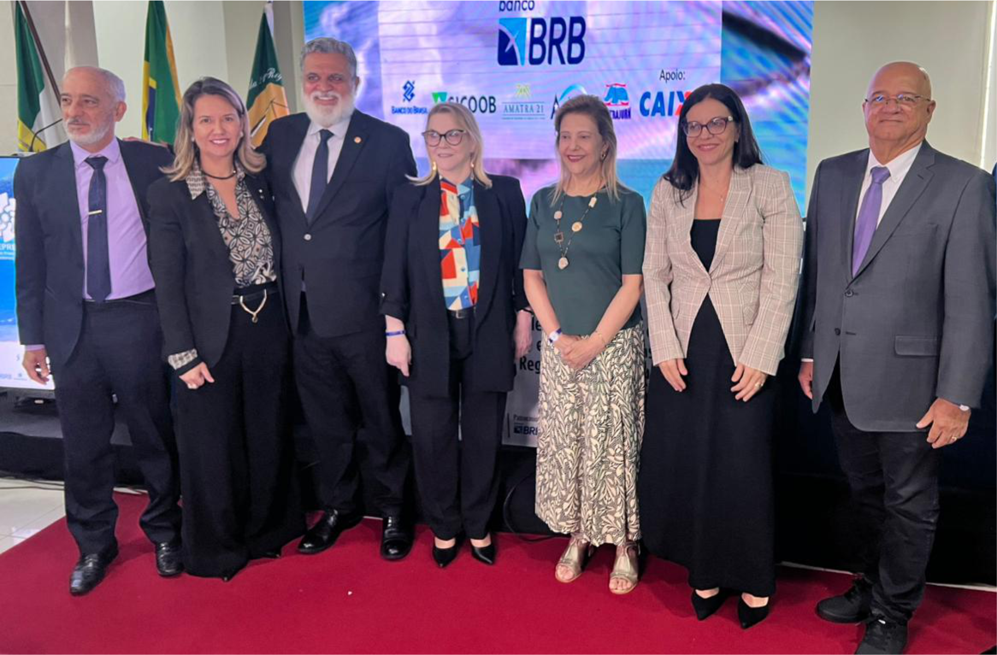 Imagem da presidente TRT-16, desembargadora Márcia Andrea Farias ao lado do Presidente do TST e do CSJT, ministro Lélio Bentes e outras autoridades na 7ª Reunião do COLEPRECOR