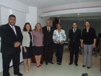 Desembargadora Ilka Esdra com gestores do TRT e representantes da Caixa