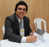 Cléber Nilson Amorim Júnior.