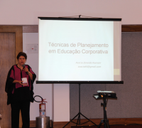 Professora Acacia Zeneida Kuenzer ministrou Palestra &#147;Técnica de Planejamento em Educação Corporativa&#148; na 52ª Reunião do Conematra