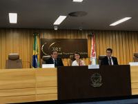 Desembargador Gerson de Oliveira presidiu a assembleia do Conematra