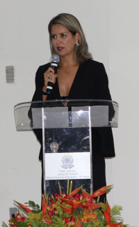 Desembargadora Márcia Andrea, diretora da Escola Judicial.