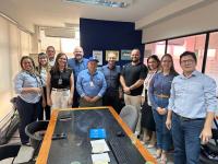 Foto de servidores do TRT16 reunidos com representantes de empresas e do Sindicato dos Trabalhadores da Construção Civil (SINDCONSTRUCIVIL).