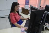 Foto em detalhe da servidora Fernanda Mesquita - chefe do Setor de Recurso de Revista no TRT-MA