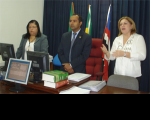 Servidora Valdênia Oliveira, juiz Fabio Ribeiro e a desembargadora Ilka Esdra durante audiência em Caxias