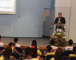 Desembargador Gerson de Oliveira faz a abertura da Culminância Geral do Programa TRT na Escola.