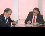 Desembargador James Magno e superintendente regional de negócios da Caixa, Sérgio Penha de Almeida, assinaram convênio