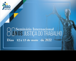 Imagem predominante em azul degradê, ilustração da deusa da justiça à direita, com o texto Seminário Internacional 80 ANOS JUSTIÇA DO TRABALHO, Dias 12 e 13 de maio de 2022. e acima, à esquerda, logo dos 80 anos da JT