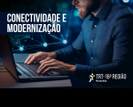 Arte com detalhes de um homem usando um notebook. Na parte superior a mensagem: CONECTIVIDADE E MODERNIZAÇÃO.