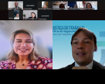 Foto mostra uma tela de computador com fotos de pessoas participando de uma aula virtual