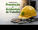 Foto de EPIs e texto preto e verde.